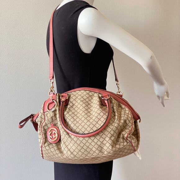 Authentic Gucci Canvas & Pink Leather Shoulder Bag - Picture 3 of 16